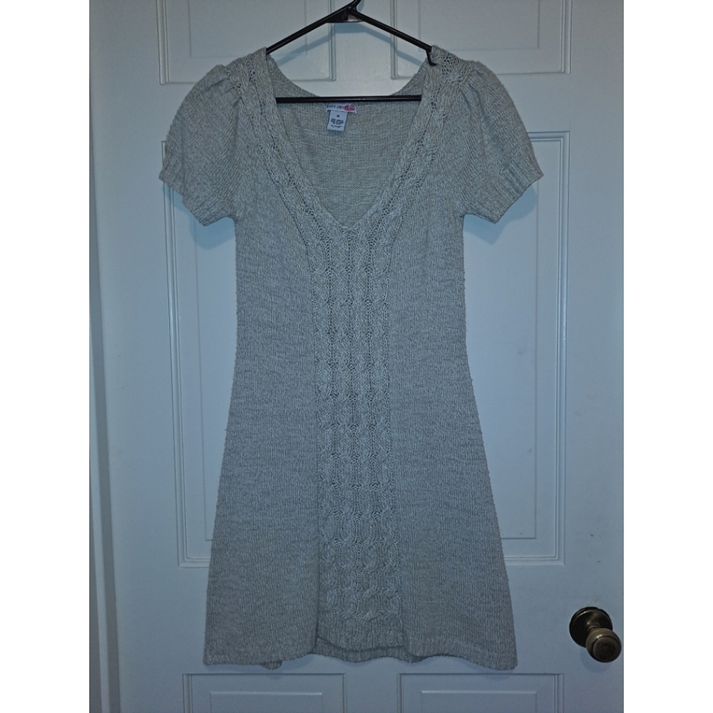 Body Central short sleeve sweater dress beige size Medium knit thick warm casual
